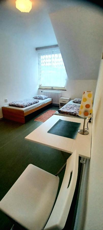 Penzion A Restaurace U Jezirka Hrimezdice Eksteriør bilde